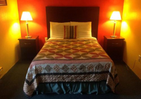  Holly Motel Southampton  Саутгемптон 